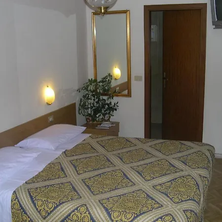 Hotel Garni Rita
